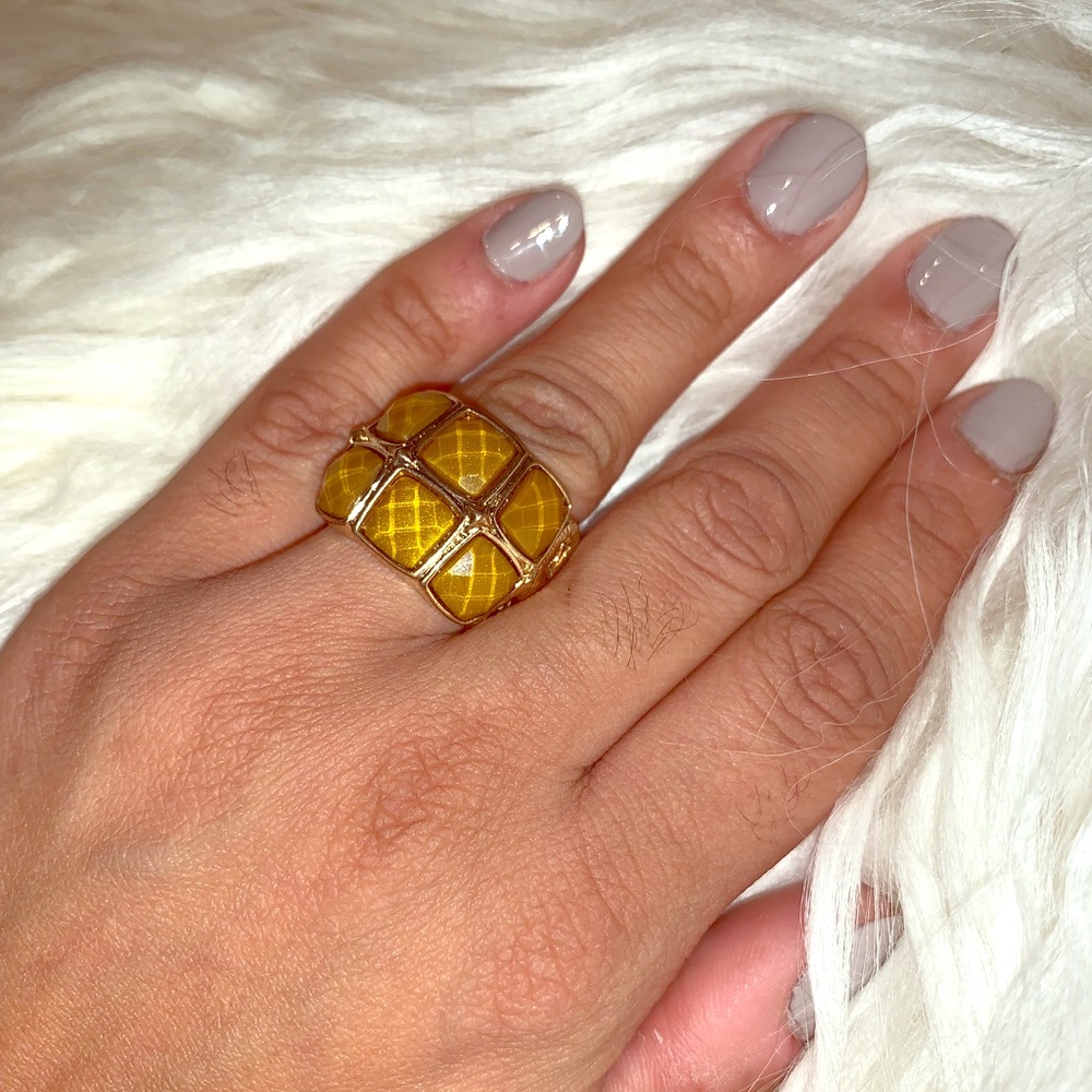 Fantasy ring (stretches- any size)